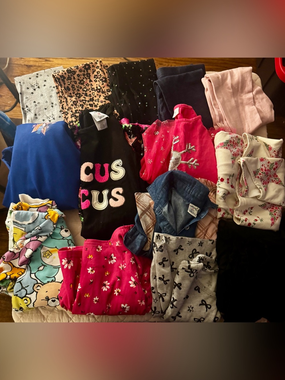 Set of 7 dresses, 5 leggings, 2 hoodies, 14 pieces size 7/8